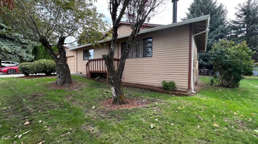 3422 SE 12th St.  - Gresham - Oregon - 2 bed, 1 bath rental property