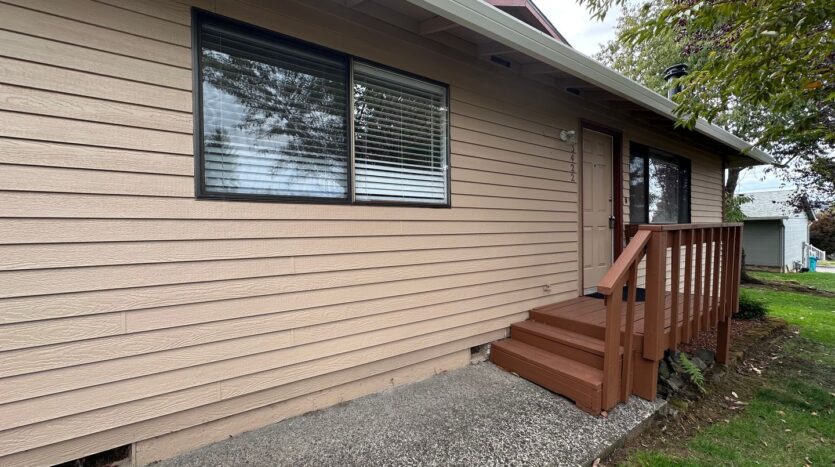 3422 SE 12th St.  - Gresham - Oregon - 2 bed, 1 bath rental property