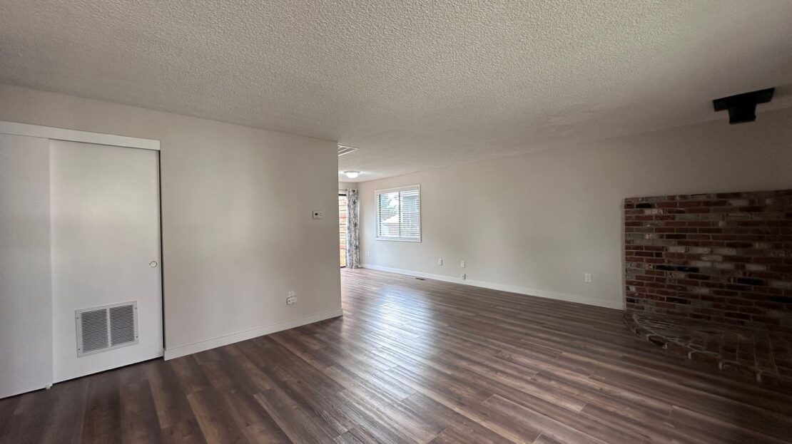 3422 SE 12th St.  - Gresham - Oregon - 2 bed, 1 bath rental property