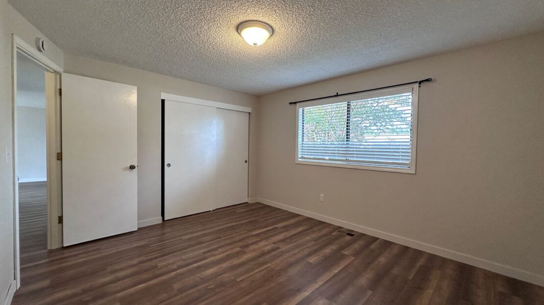 3422 SE 12th St.  - Gresham - Oregon - 2 bed, 1 bath rental property