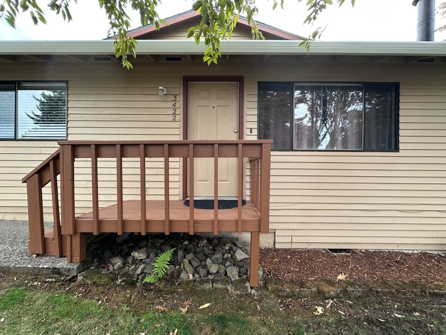 3422 SE 12th St.  - Gresham - Oregon - 2 bed, 1 bath rental property