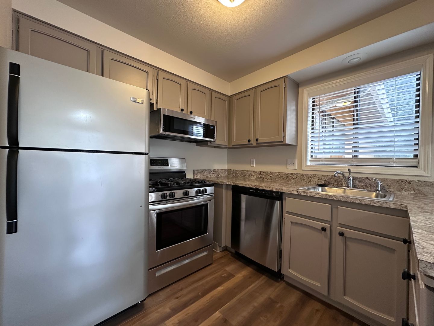 3422 SE 12th St.  - Gresham - Oregon - 2 bed, 1 bath rental property