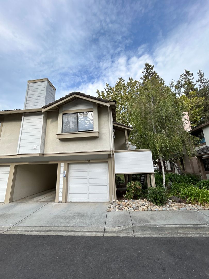 34768 Hemet Common - Fremont - California - 2 bed, 2 bath rental property