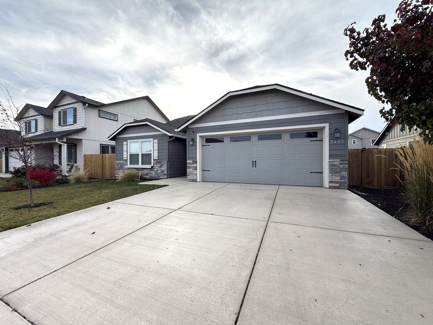 3483 NW 9th St  - Redmond - Oregon - 3 bed, 2 bath rental property