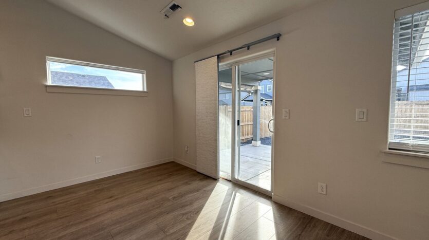 3483 NW 9th St  - Redmond - Oregon - 3 bed, 2 bath rental property