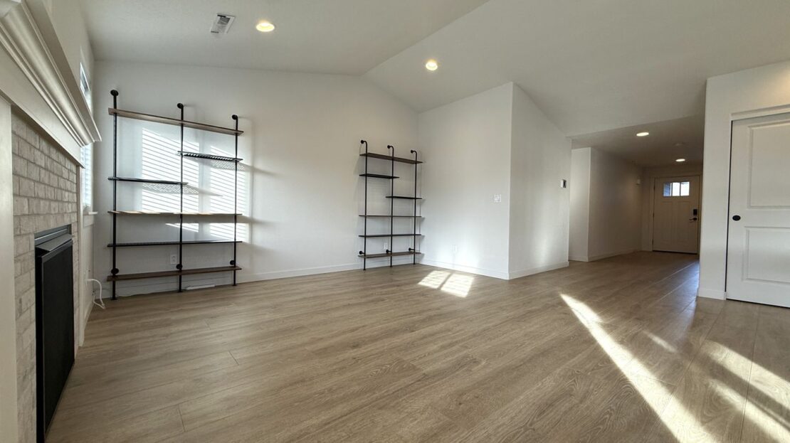 3483 NW 9th St  - Redmond - Oregon - 3 bed, 2 bath rental property