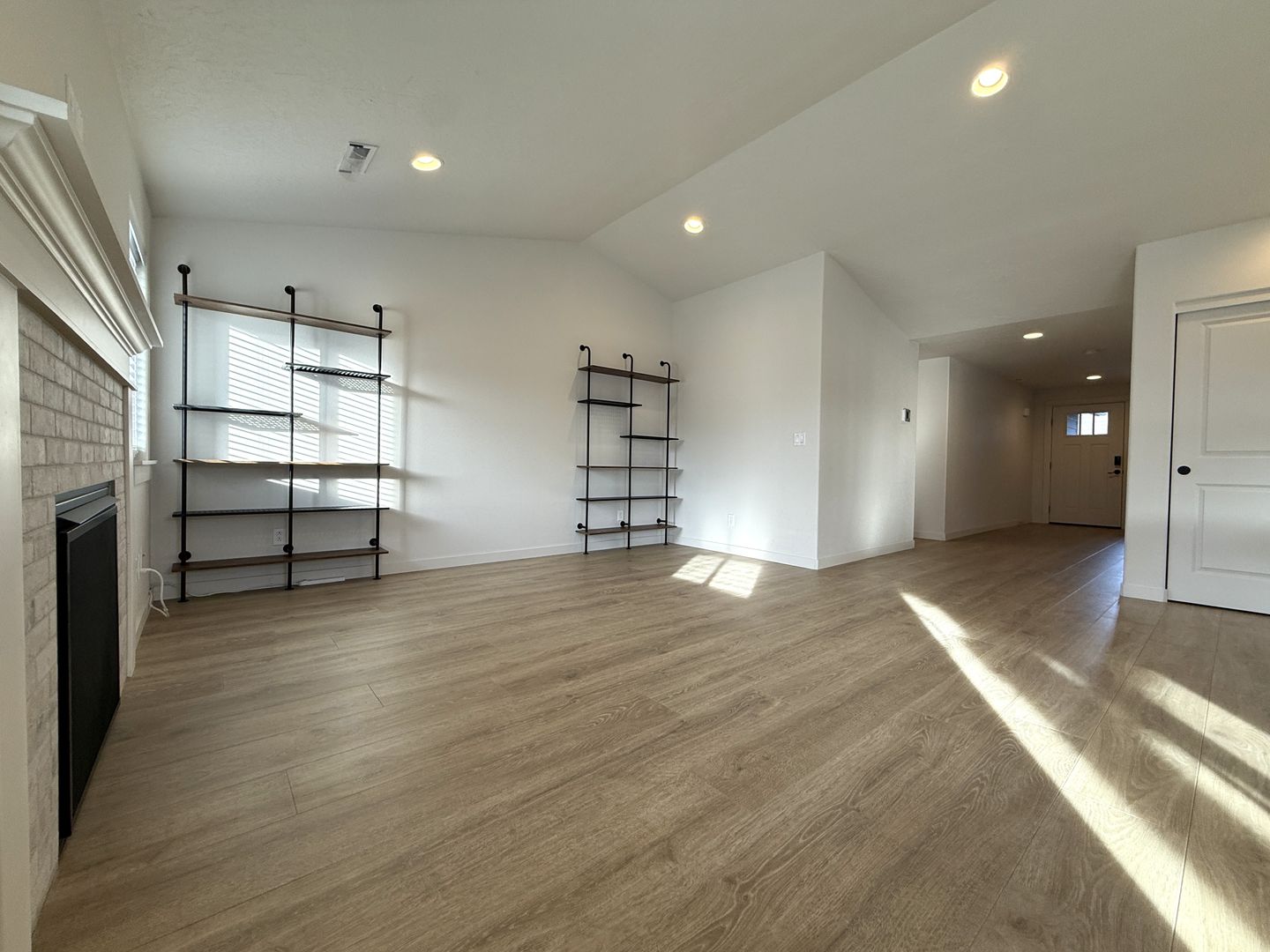 3483 NW 9th St  - Redmond - Oregon - 3 bed, 2 bath rental property