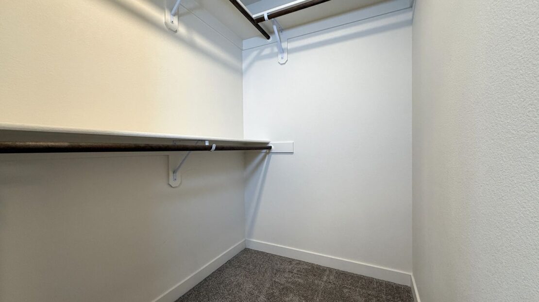 3483 NW 9th St  - Redmond - Oregon - 3 bed, 2 bath rental property