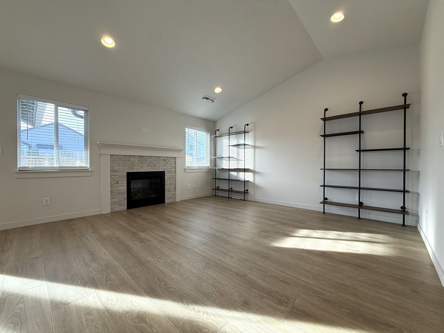 3483 NW 9th St  - Redmond - Oregon - 3 bed, 2 bath rental property