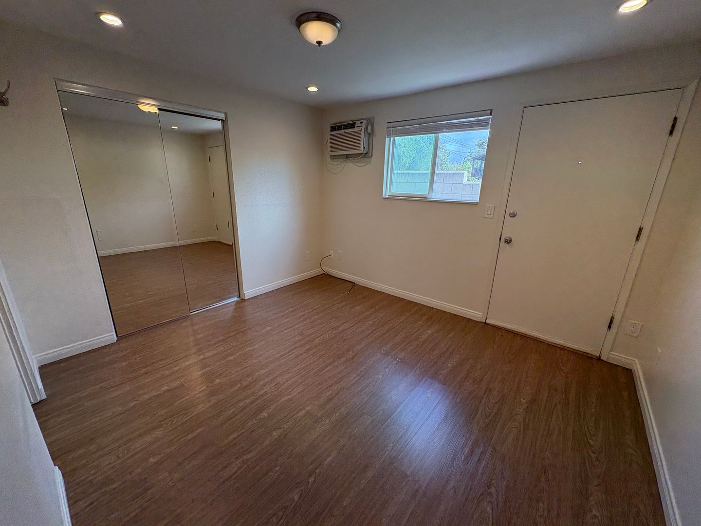 3503 Del Rey St - San Diego - California - 1 bath rental property