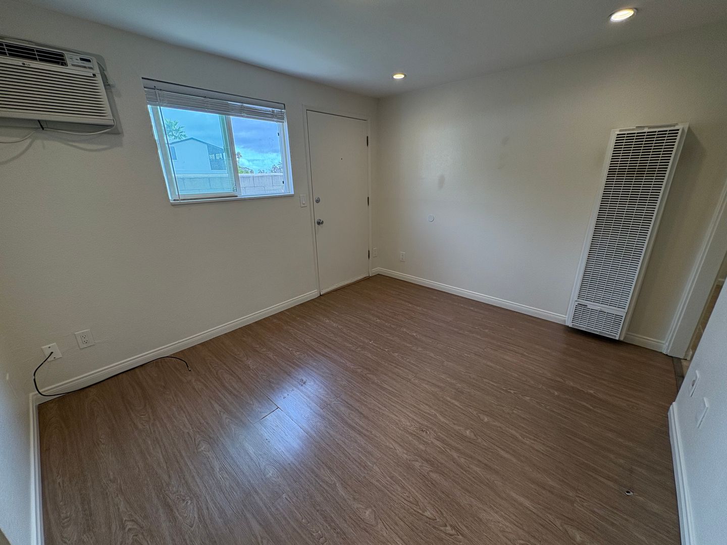 3503 Del Rey St - San Diego - California - 1 bath rental property