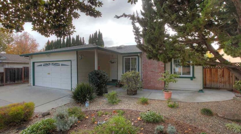 35047 Clover St - Union City - California - 4 bed, 2 bath rental property
