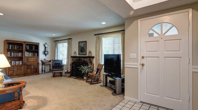 35047 Clover St - Union City - California - 4 bed, 2 bath rental property