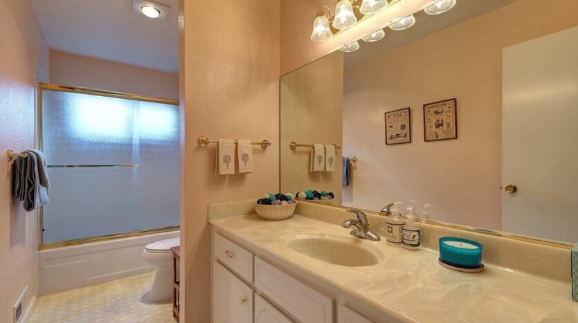 35047 Clover St - Union City - California - 4 bed, 2 bath rental property