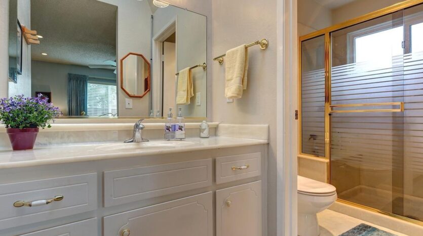 35047 Clover St - Union City - California - 4 bed, 2 bath rental property