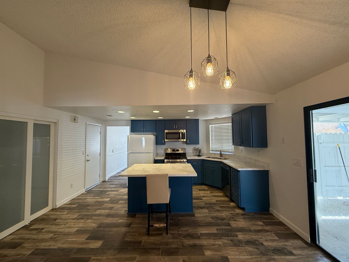 3527 E. Ave R12 - Palmdale - California - 3 bed, 2 bath rental property