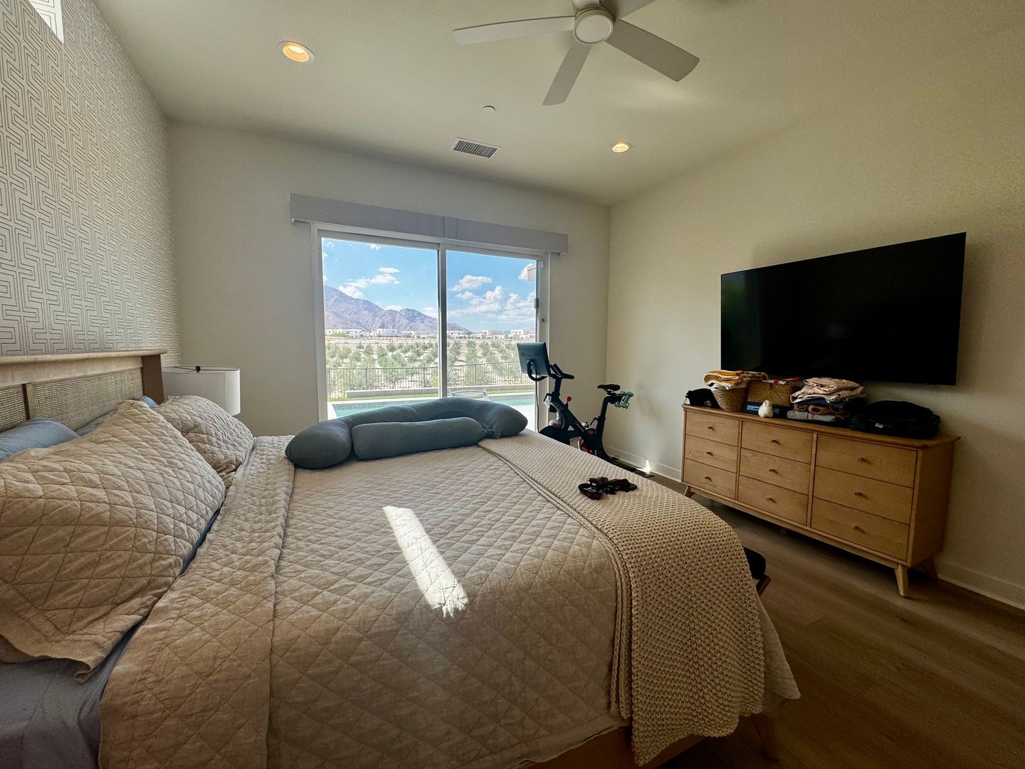 3609 Ambassador Drive - Palm Springs - California - 3 bed, 2.5 bath rental property