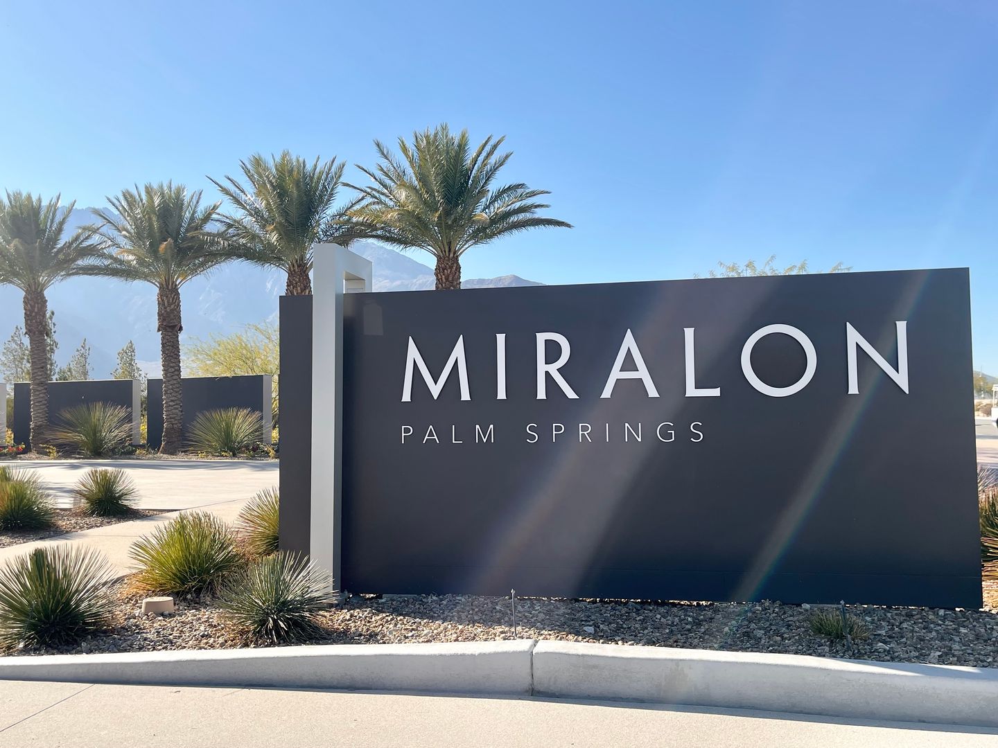 3609 Ambassador Drive - Palm Springs - California - 3 bed, 2.5 bath rental property