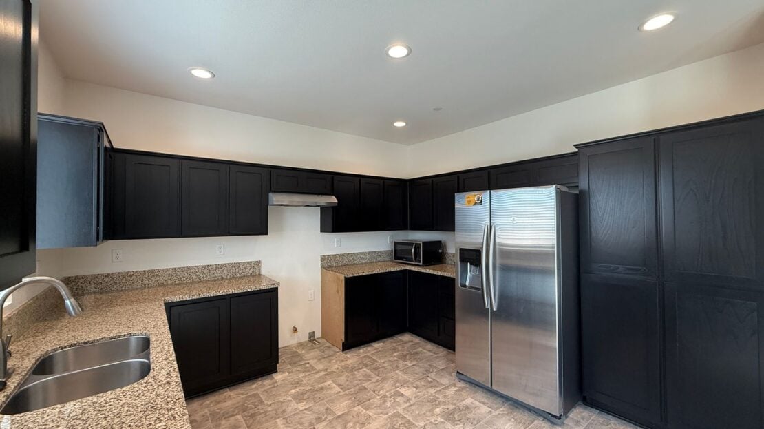 3628 Mt. San Gorgonia Ave - Rosamond - California - 4 bed, 2.5 bath rental property