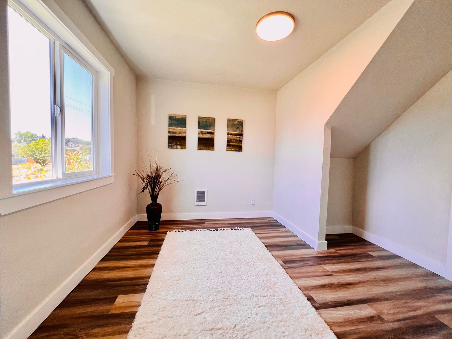 3637 S Ainsworth Ave - Tacoma - Washington - 4 bed, 2 bath rental property