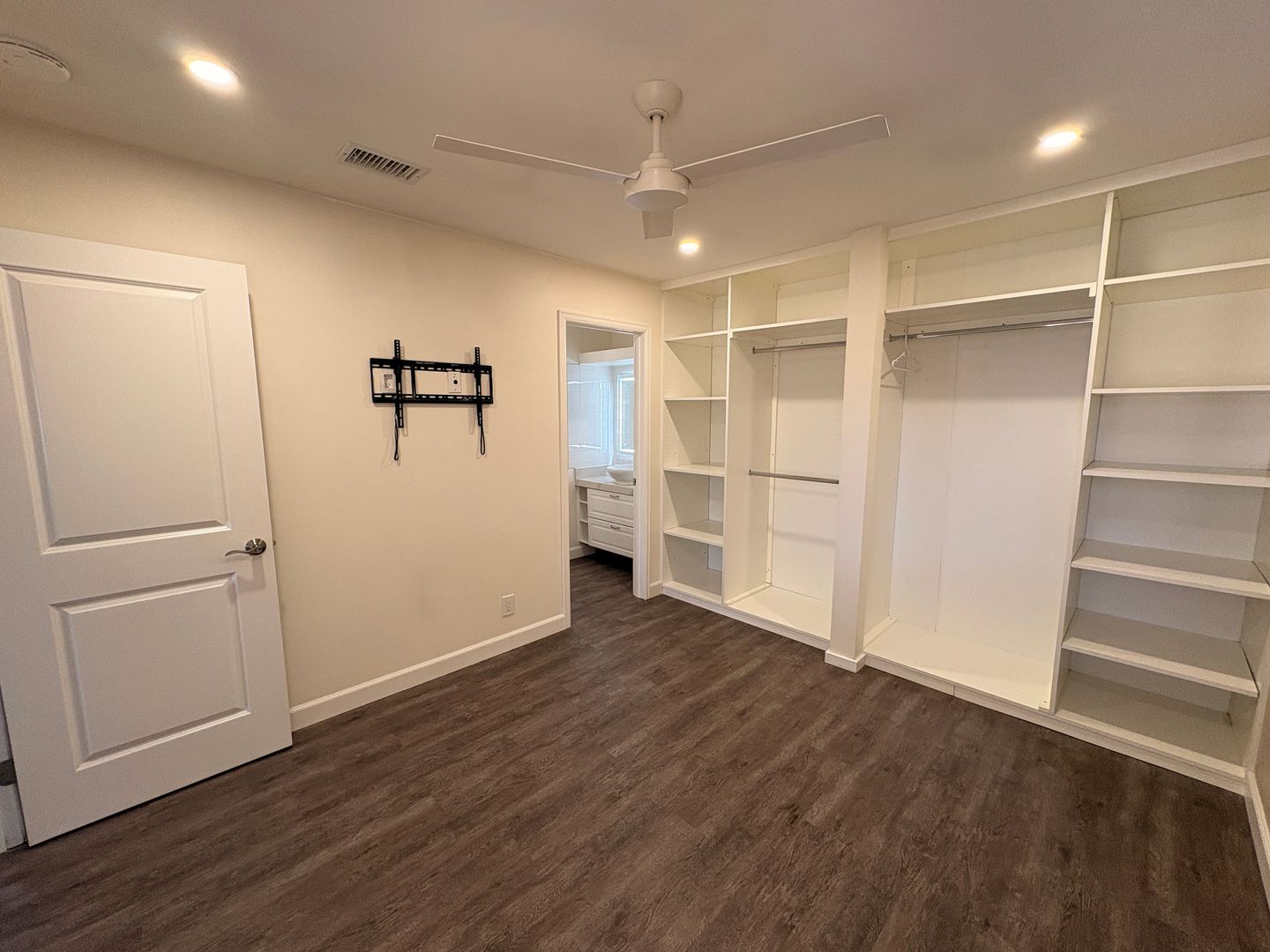 3719 Oak Creek Dr Unit D - Ontario - California - 2 bed, 2 bath rental property