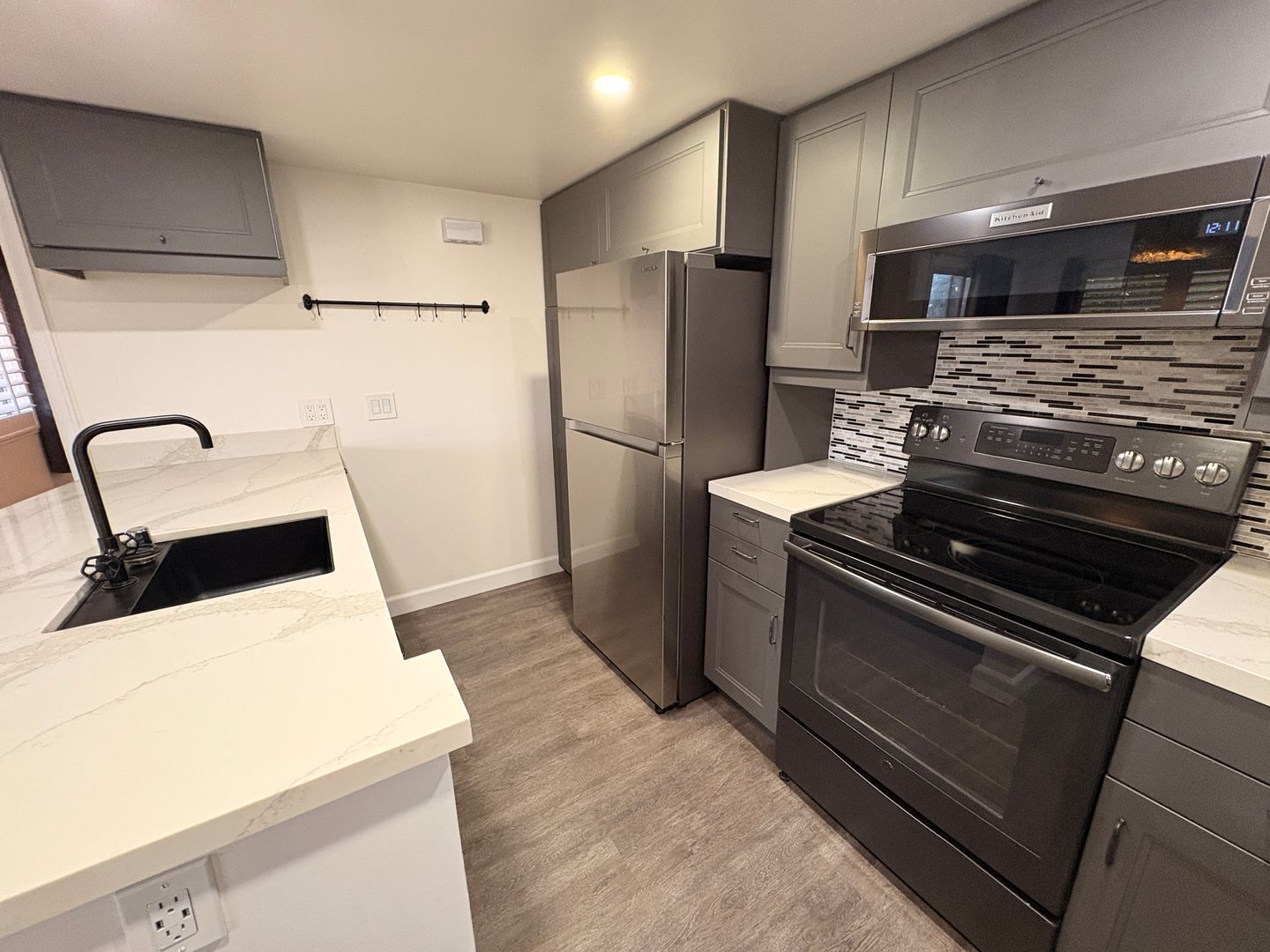 3719 Oak Creek Dr Unit D - Ontario - California - 2 bed, 2 bath rental property