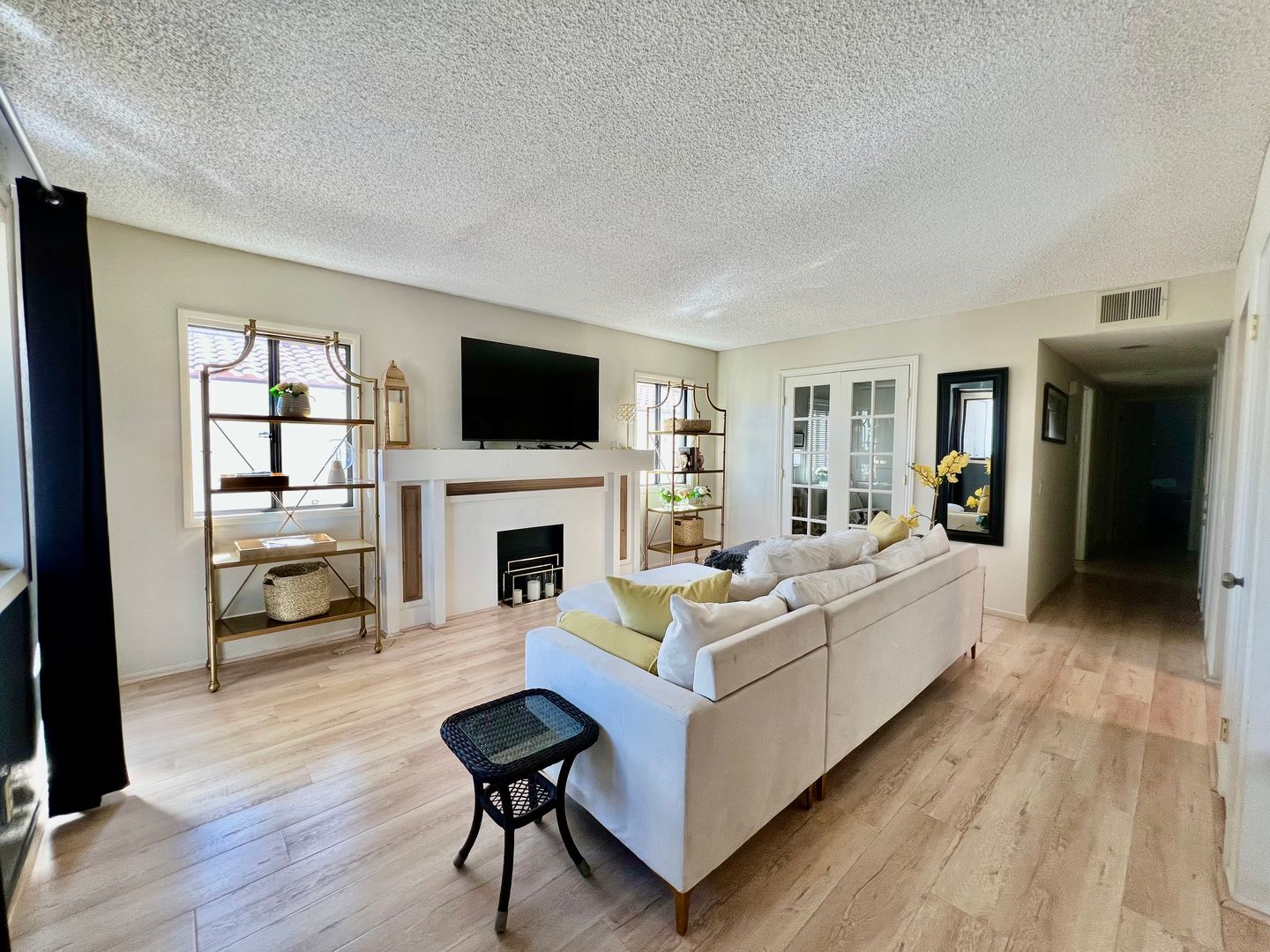 373 W Mariscal Rd - Palm Springs - California - 3 bed, 2 bath rental property