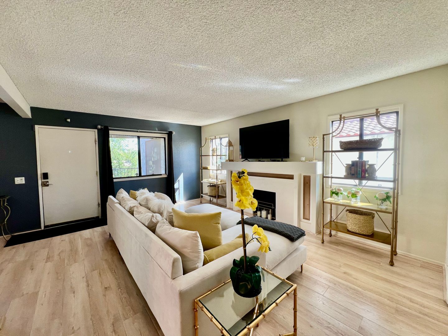 373 W Mariscal Rd - Palm Springs - California - 3 bed, 2 bath rental property