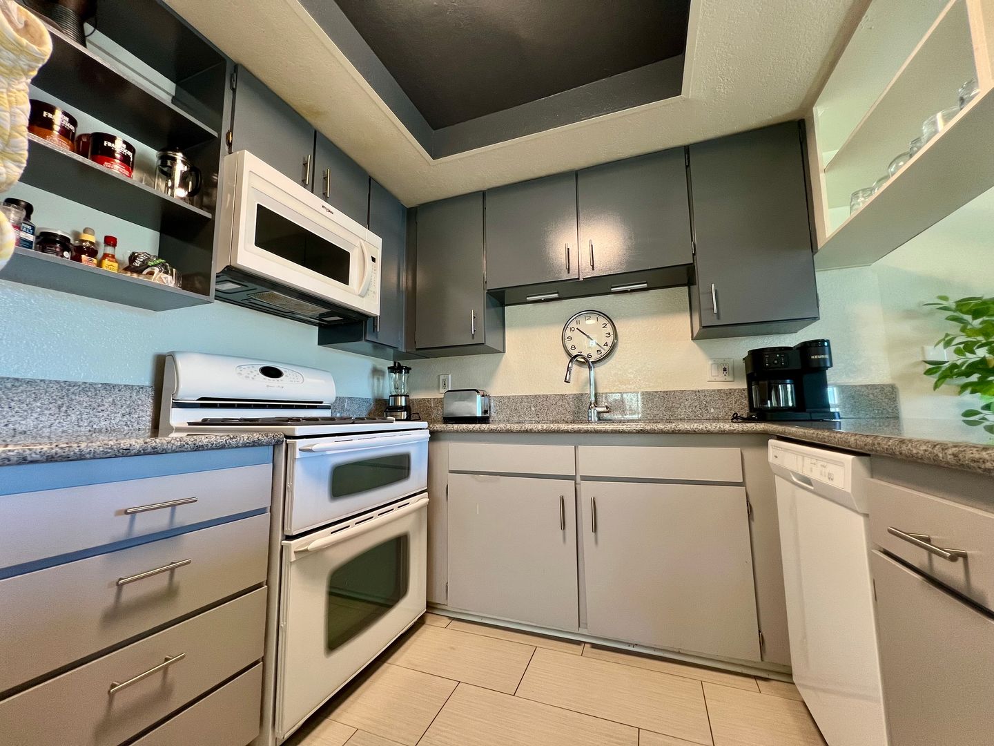 373 W Mariscal Rd - Palm Springs - California - 3 bed, 2 bath rental property