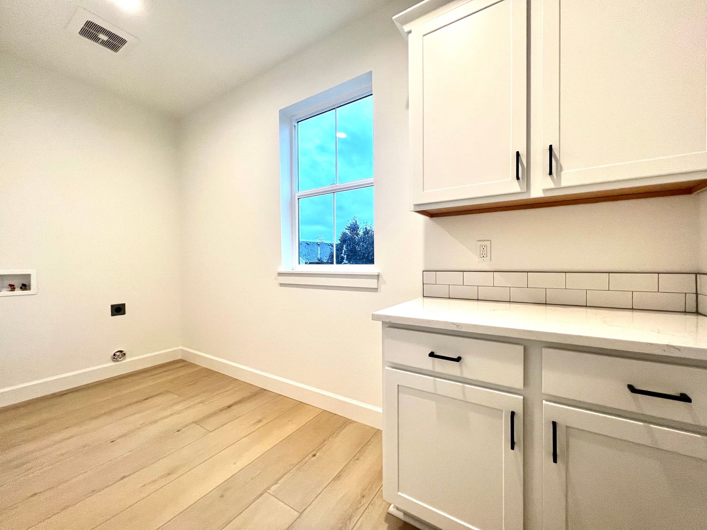 37374 America St  - Sandy - Oregon - 3 bed, 2.5 bath rental property