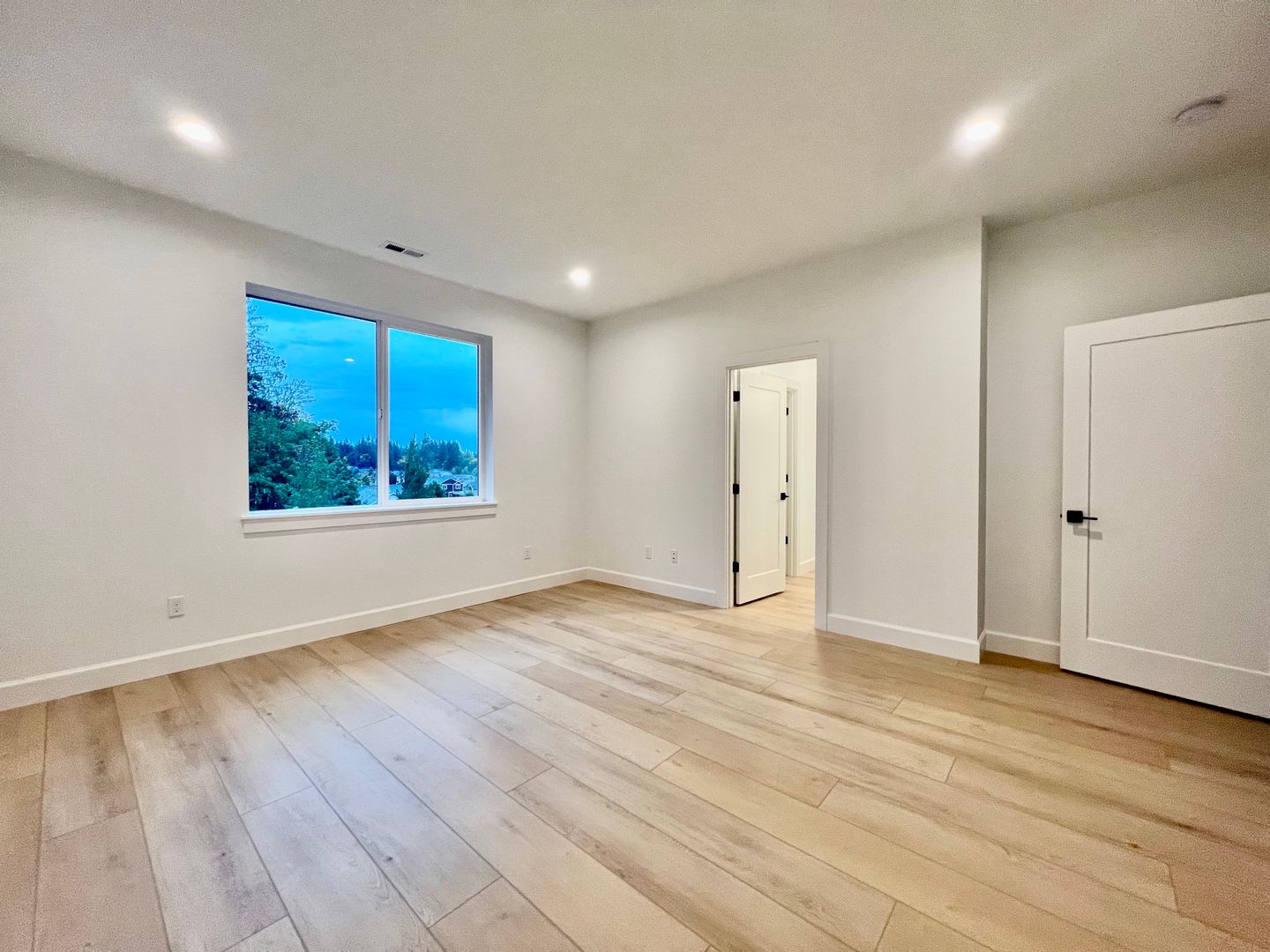 37374 America St  - Sandy - Oregon - 3 bed, 2.5 bath rental property