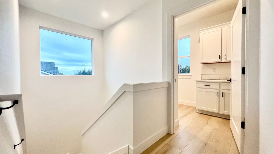 37374 America St  - Sandy - Oregon - 3 bed, 2.5 bath rental property