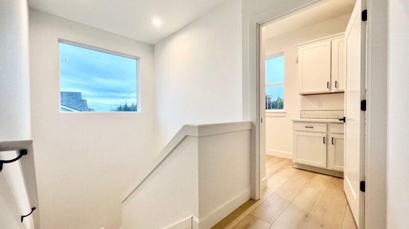 37374 America St  - Sandy - Oregon - 3 bed, 2.5 bath rental property