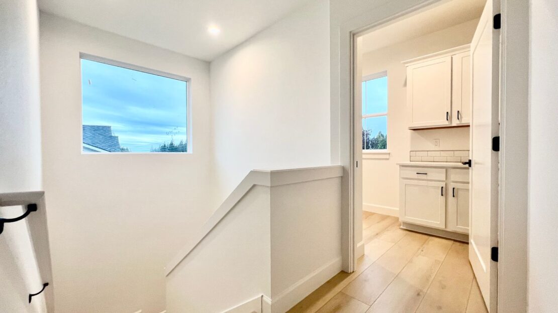 37384 America St  - Sandy - Oregon - 3 bed, 2.5 bath rental property