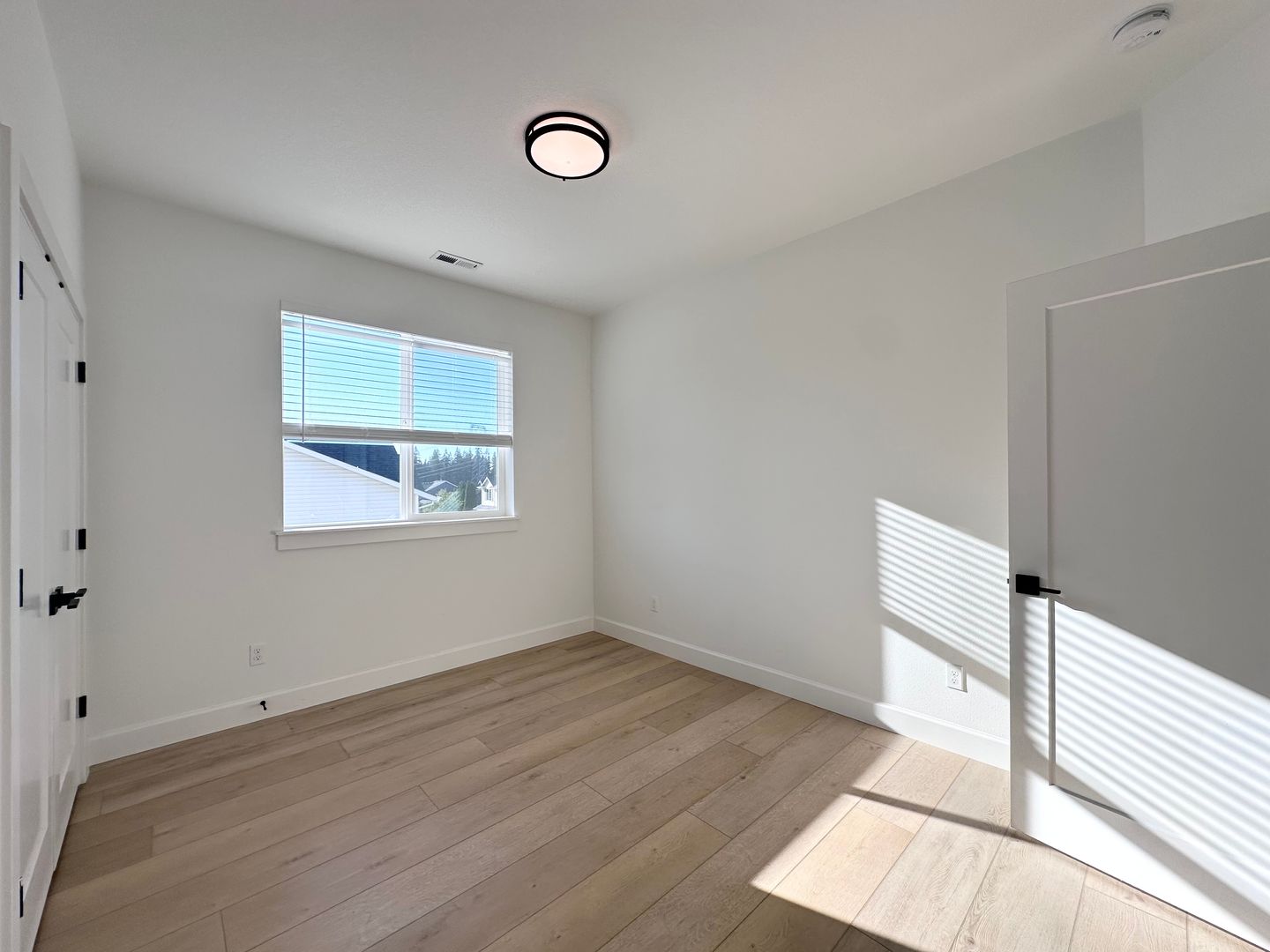 37384 America St  - Sandy - Oregon - 3 bed, 2.5 bath rental property