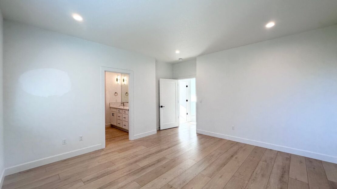 37384 America St  - Sandy - Oregon - 3 bed, 2.5 bath rental property