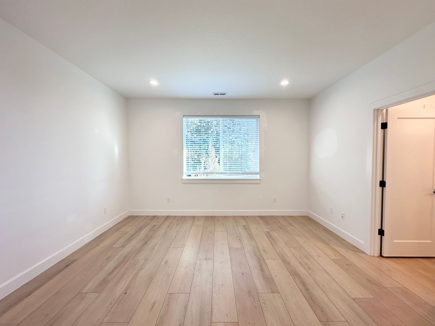 37384 America St  - Sandy - Oregon - 3 bed, 2.5 bath rental property