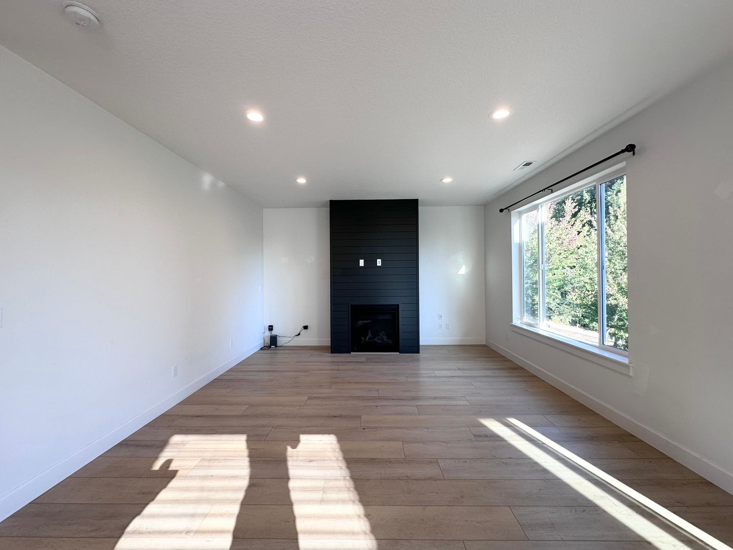 37384 America St  - Sandy - Oregon - 3 bed, 2.5 bath rental property