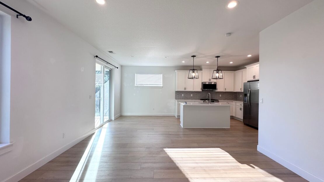 37384 America St  - Sandy - Oregon - 3 bed, 2.5 bath rental property