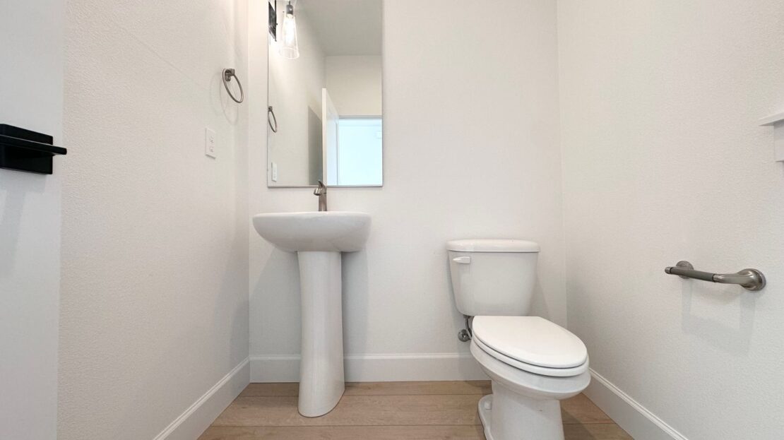 37384 America St  - Sandy - Oregon - 3 bed, 2.5 bath rental property