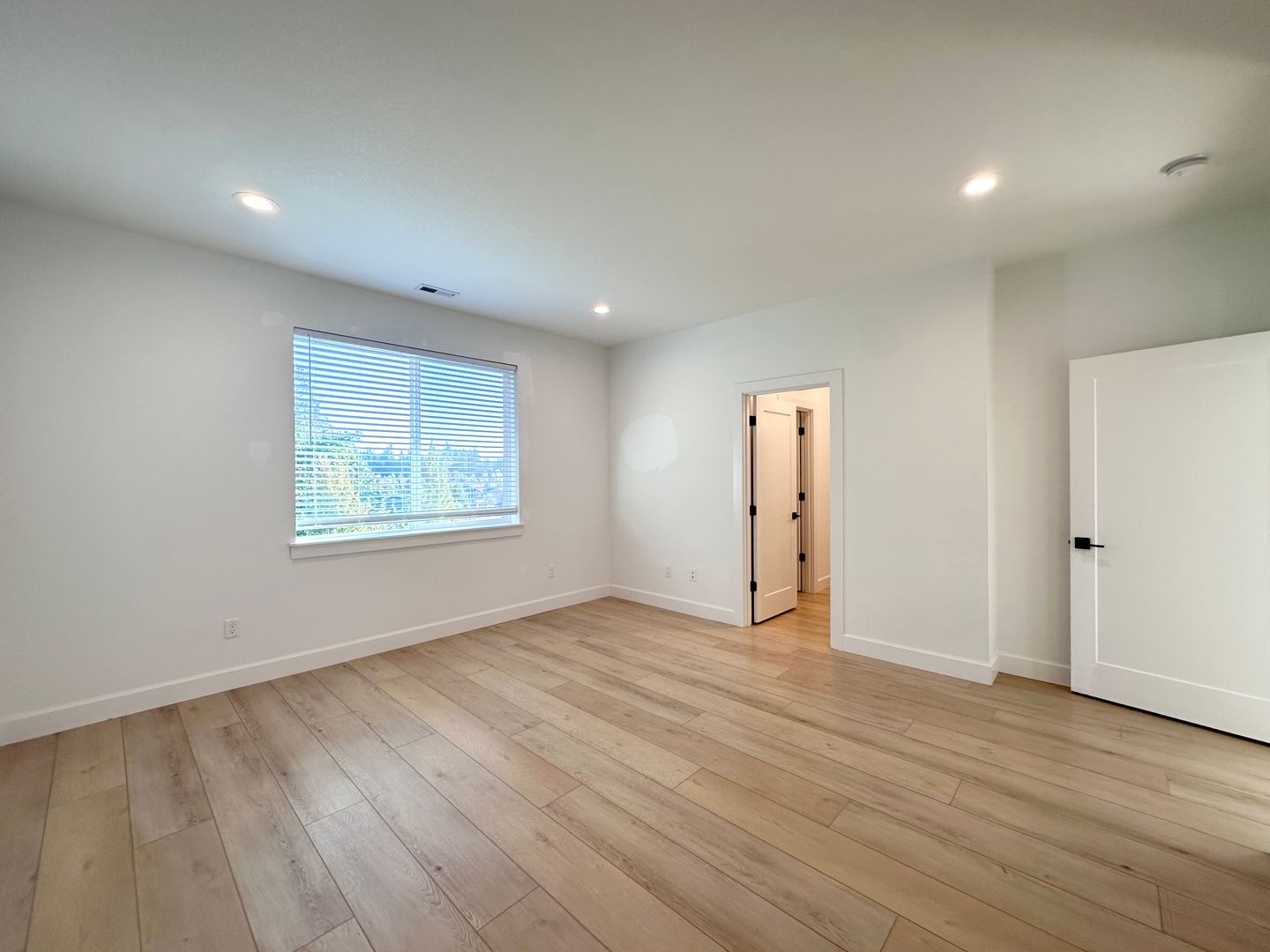 37384 America St  - Sandy - Oregon - 3 bed, 2.5 bath rental property