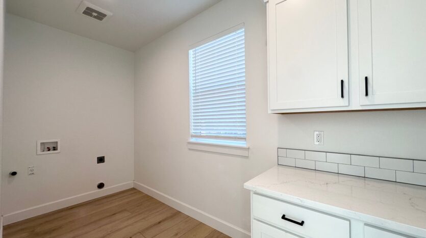 37384 America St  - Sandy - Oregon - 3 bed, 2.5 bath rental property