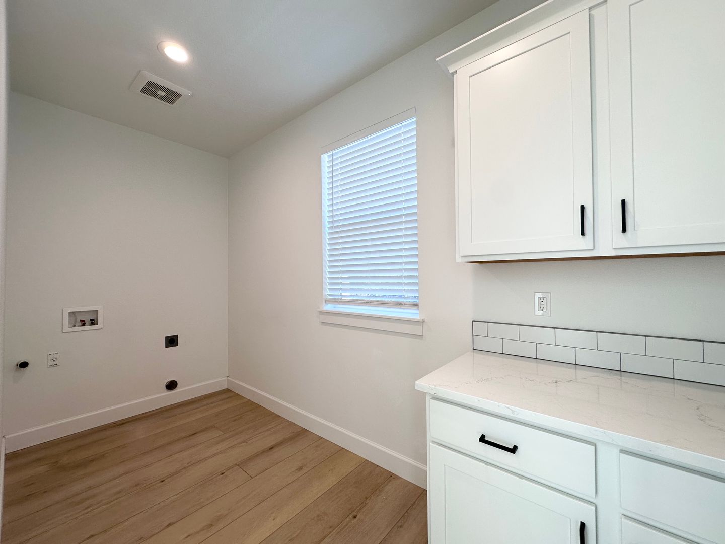 37384 America St  - Sandy - Oregon - 3 bed, 2.5 bath rental property