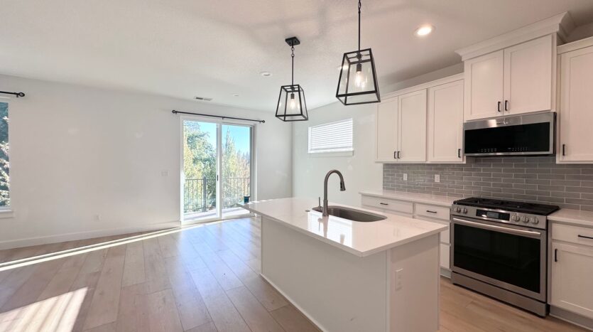 37384 America St  - Sandy - Oregon - 3 bed, 2.5 bath rental property