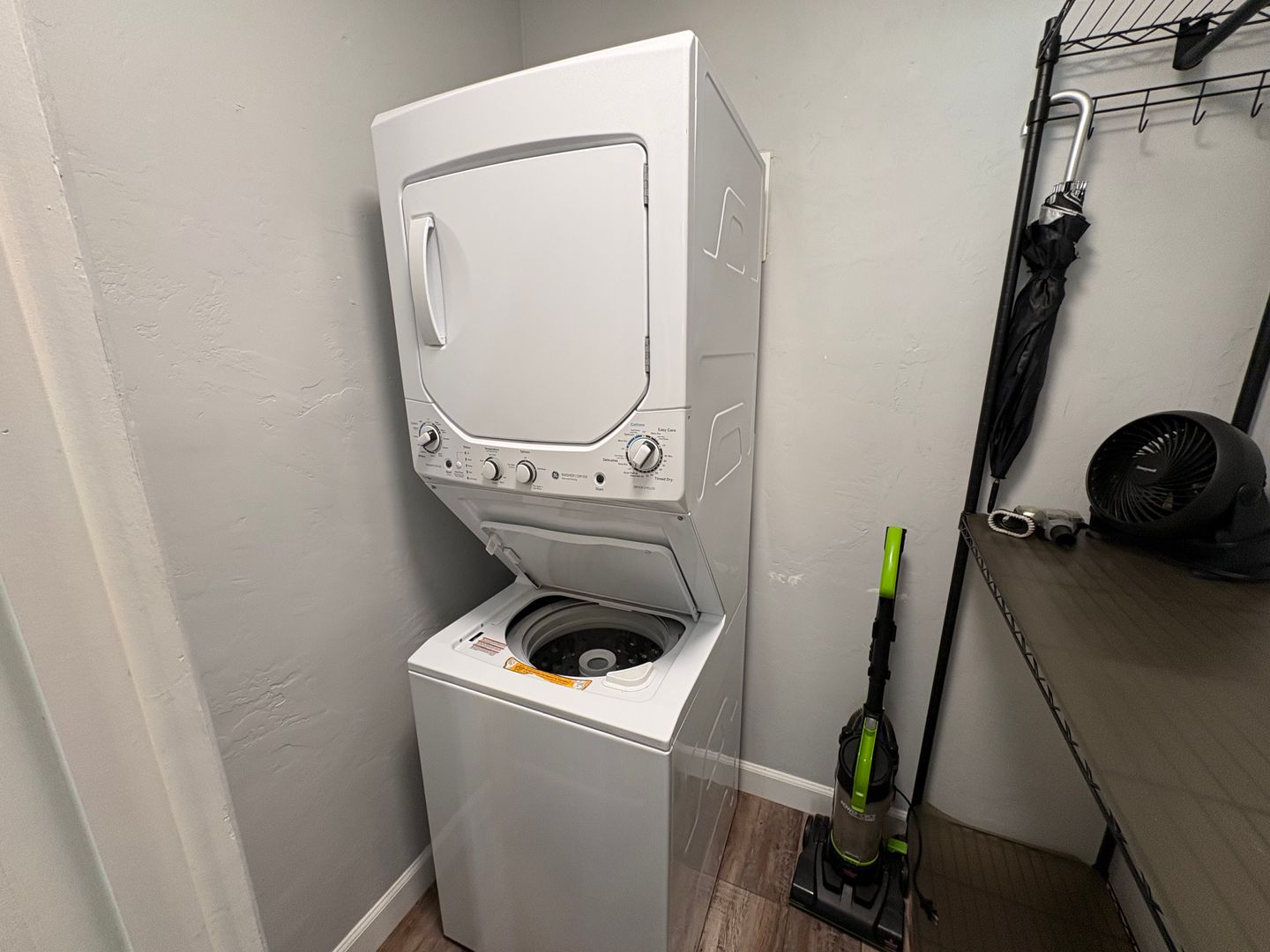 3759 Strand Way - San Diego - California - 1 bed, 1 bath rental property