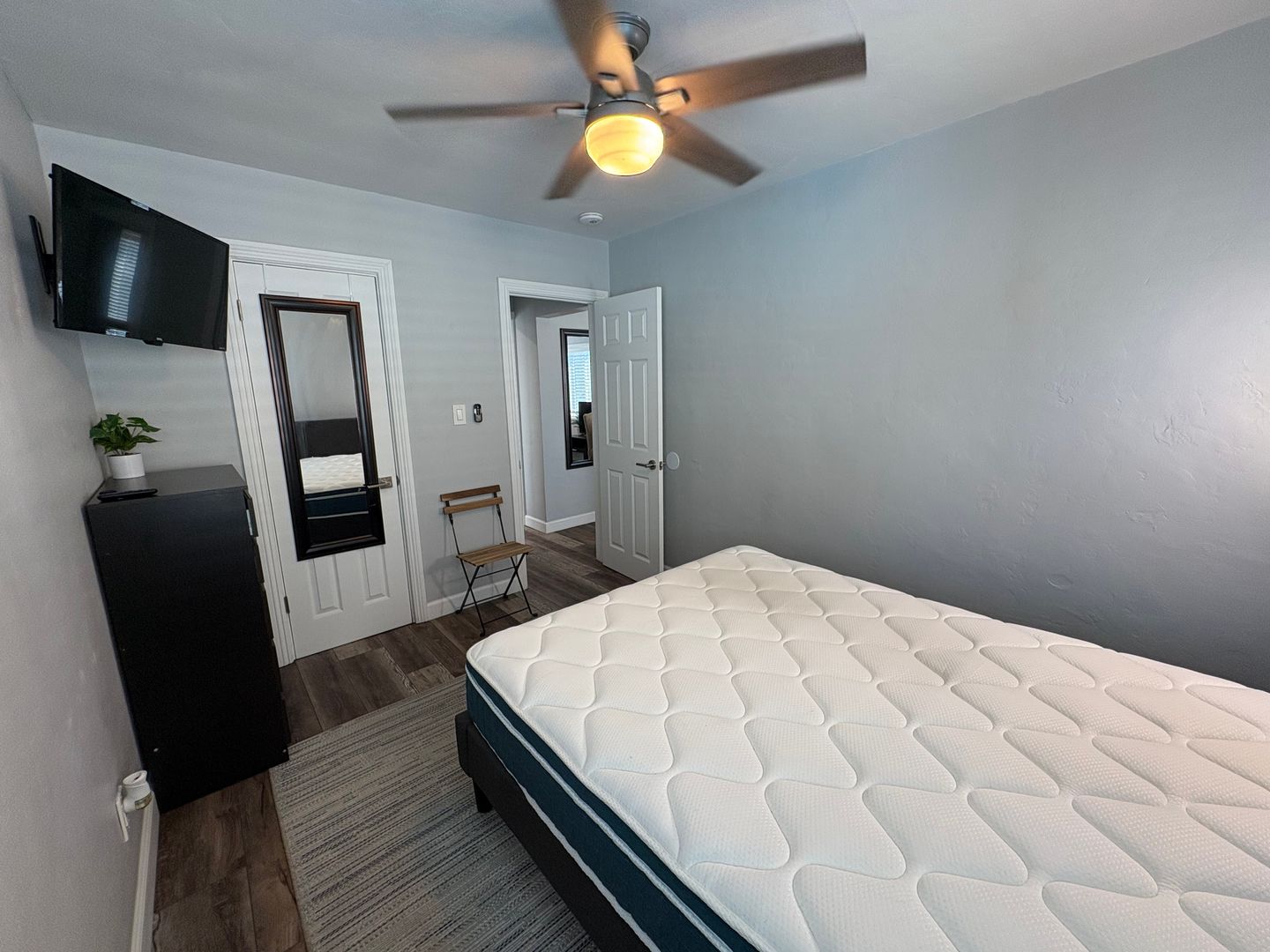 3759 Strand Way - San Diego - California - 1 bed, 1 bath rental property