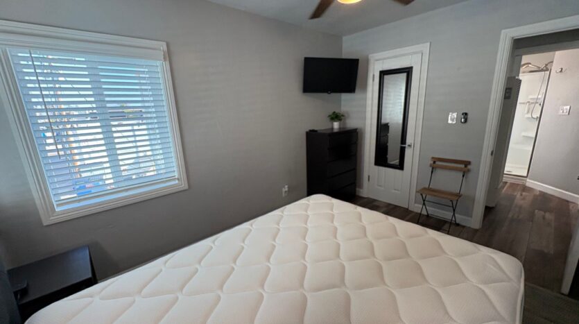 3759 Strand Way - San Diego - California - 1 bed, 1 bath rental property