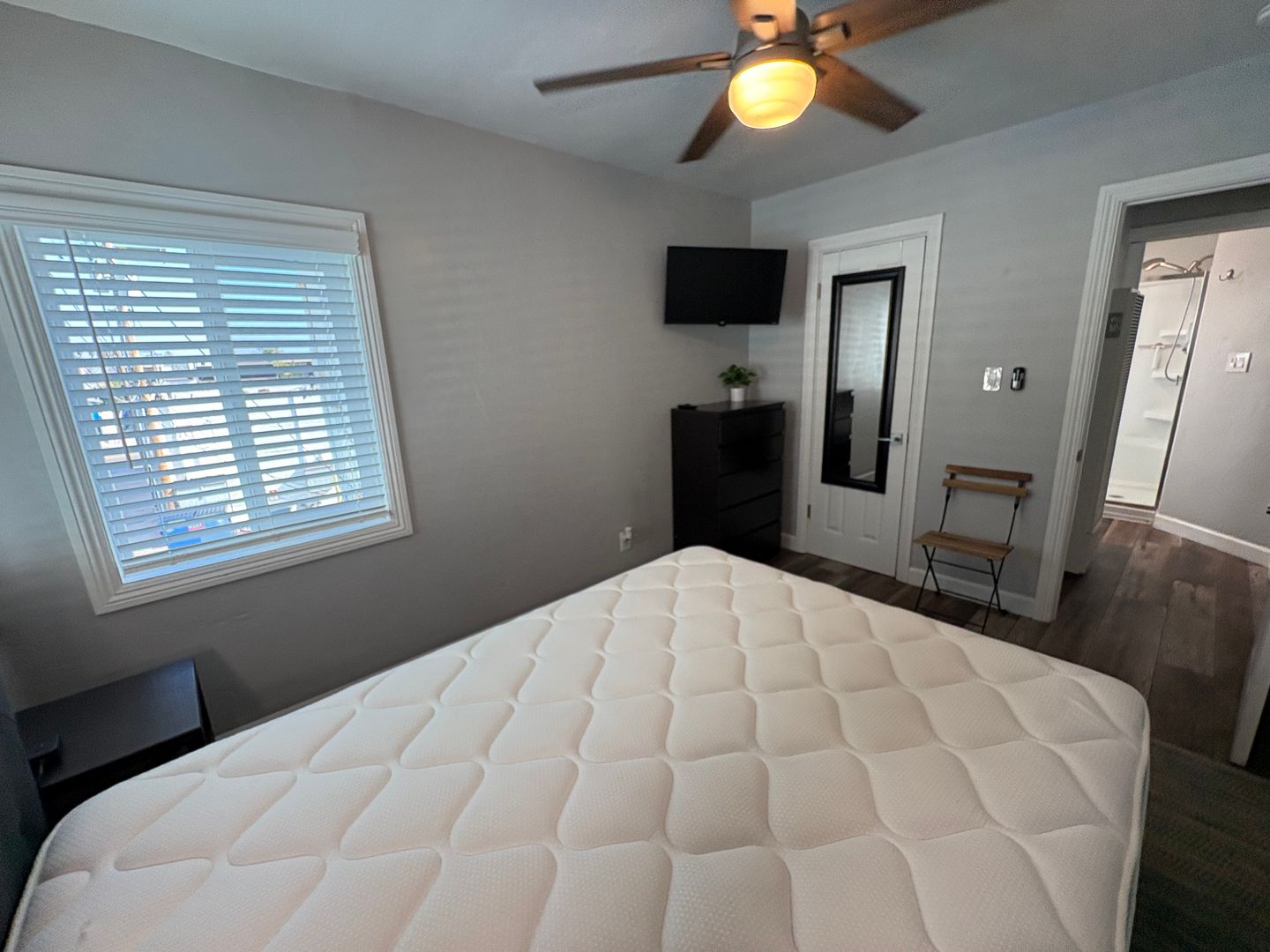 3759 Strand Way - San Diego - California - 1 bed, 1 bath rental property