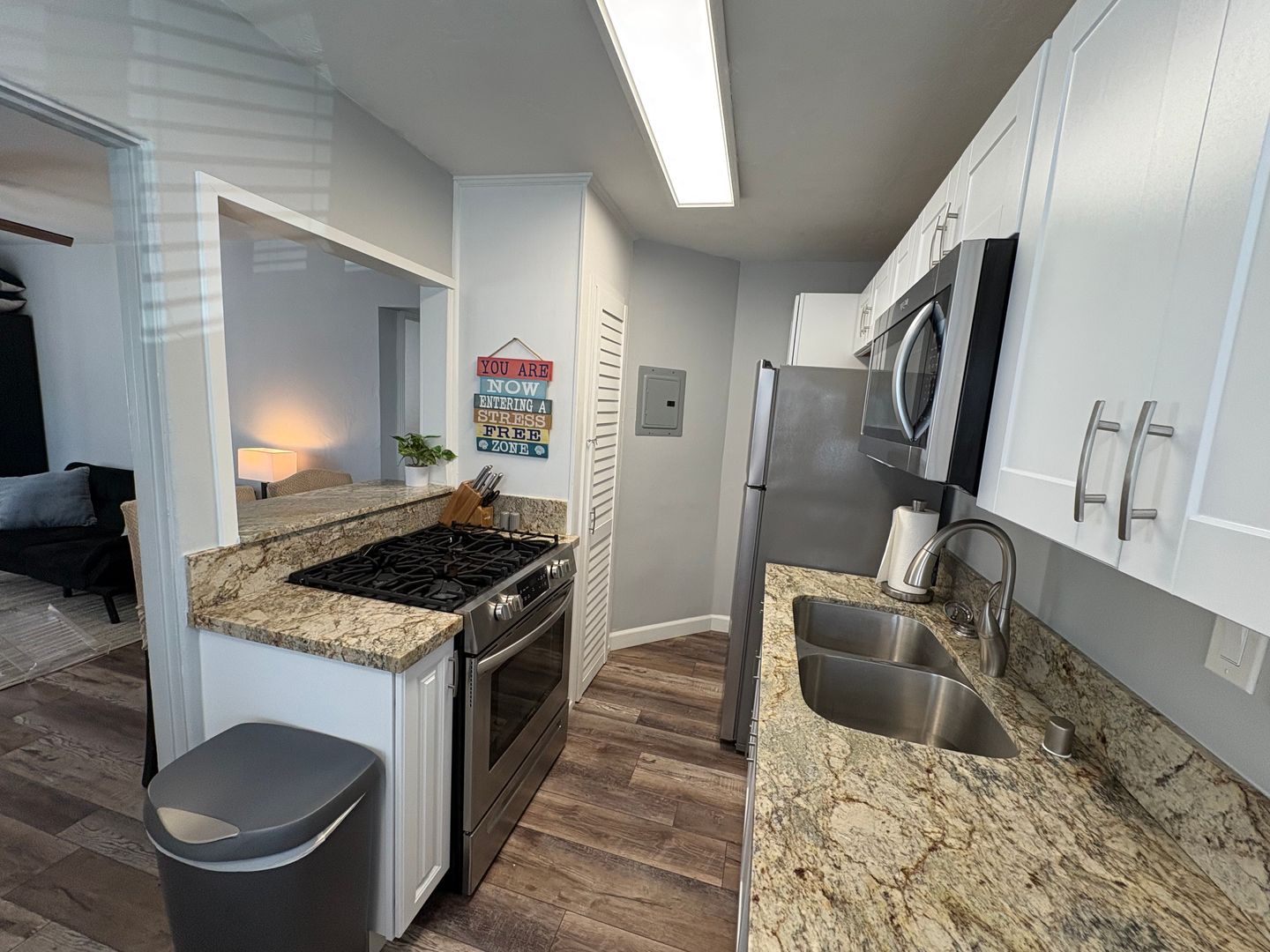 3759 Strand Way - San Diego - California - 1 bed, 1 bath rental property