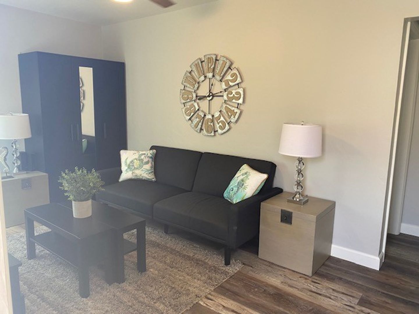 3759 Strand Way - San Diego - California - 1 bed, 1 bath rental property